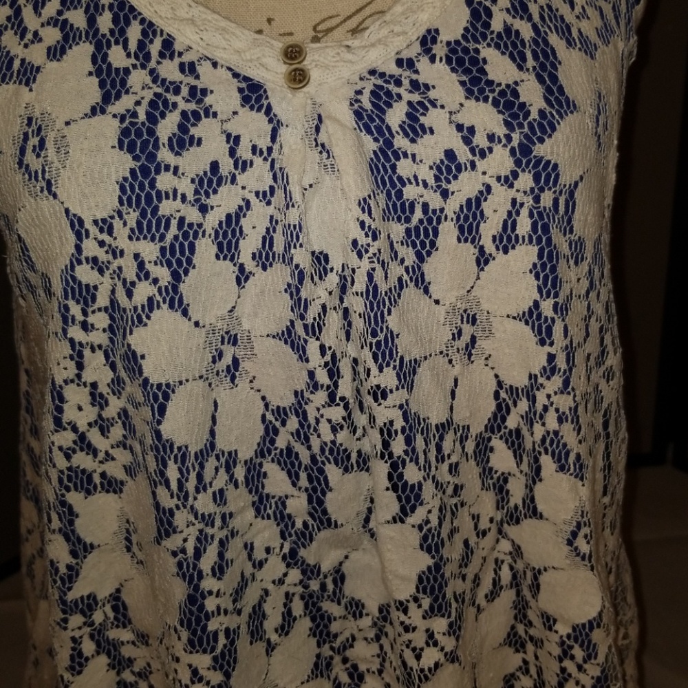 Adorable Rewind Top Size Medium - Picture 5 of 6